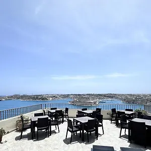 Отель Grand Harbour, Валетта